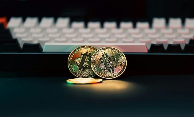 How to buy Bitcoin safely 2025